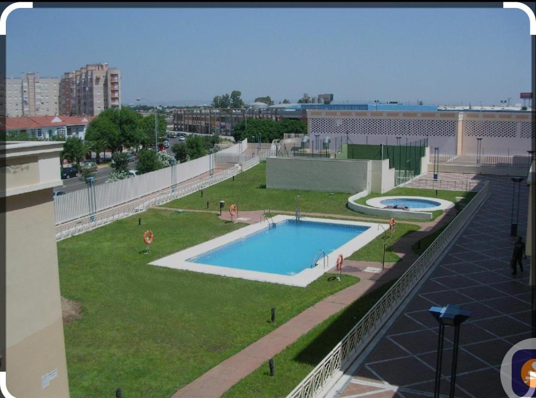 Apartamento De Lux Sevilla Este Exteriör bild