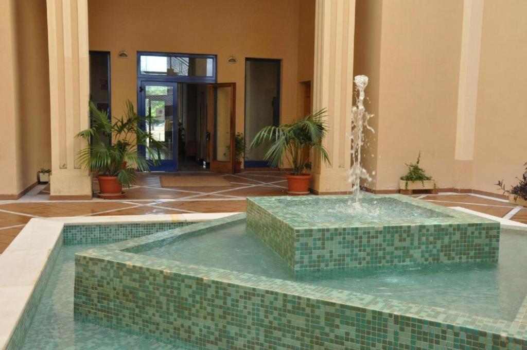 Apartamento De Lux Sevilla Este Exteriör bild